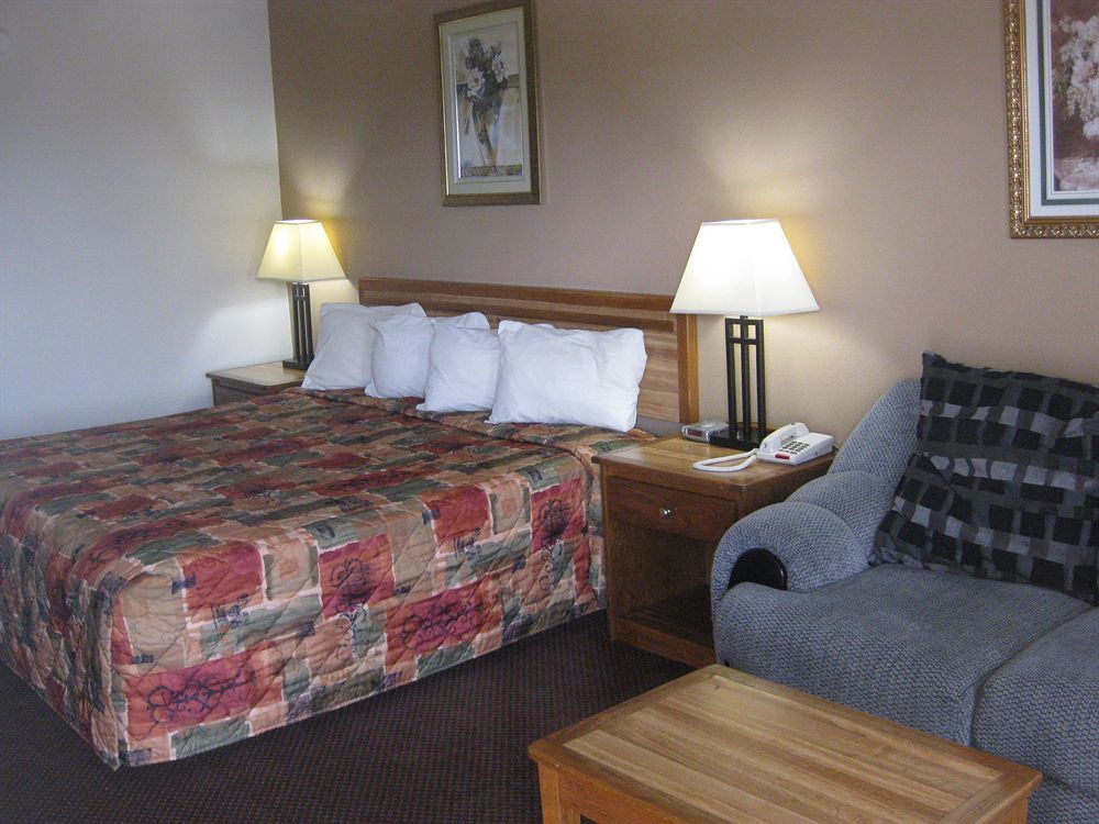 Royal Inn Sparta Bagian luar foto