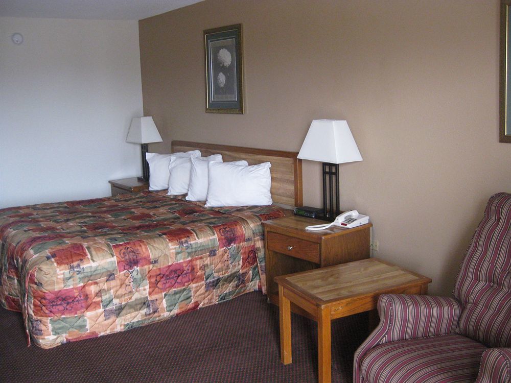 Royal Inn Sparta Bagian luar foto