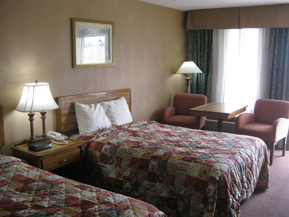Royal Inn Sparta Bagian luar foto