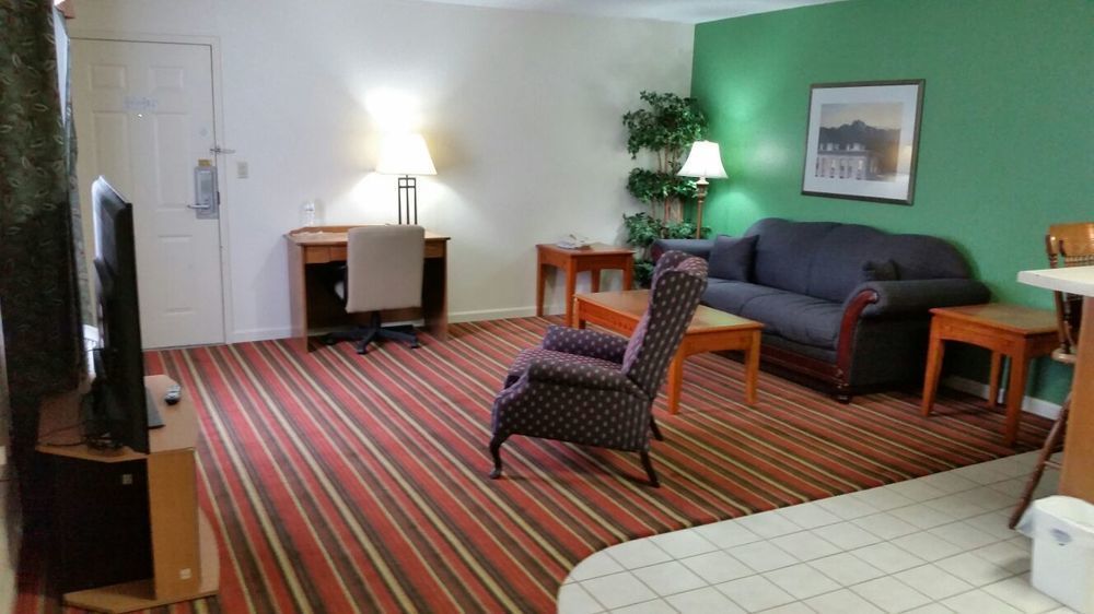 Royal Inn Sparta Bagian luar foto