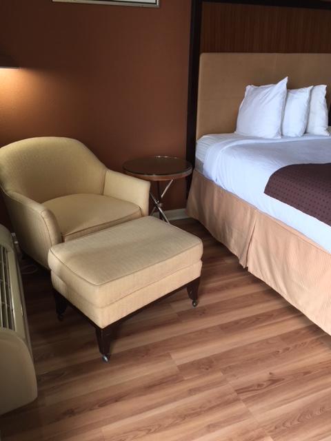 Royal Inn Sparta Bagian luar foto