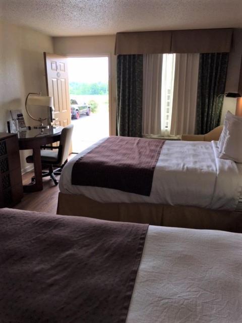 Royal Inn Sparta Bagian luar foto
